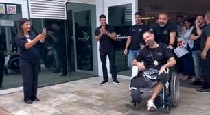 Delegado que perdeu a perna após ficar ferido em operação no RJ tem alta após 45 dias