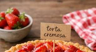 Quer uma sobremesa fácil? Aprenda a fazer torta de morango cremosa