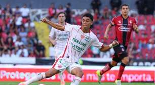 Vasco faz oferta por Johan Rojas, do Monterrey, do México