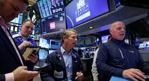 Wall Street cai conforme nervosismo sobre financiamento de IA pressiona ações de tecnologia