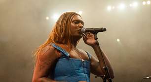 Liniker anuncia turnê de despedida da era Caju em estádios; datas, ingressos e mais