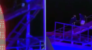 Grupo é resgatado após montanha-russa travar na Vila do Natal, em Aracaju (SE)