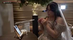 Mulher viraliza ao se casar com 'noivo' criado por inteligência artificial