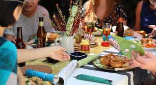 Tradição à mesa: hábitos curiosos de etiqueta em diversos países