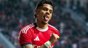 Ex-Palmeiras deixa o dele, Benfica despacha Farense e avança na Taça de Portugal