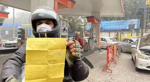 Veículos que poluem são proibidos de abastecer em Nova Délhi: governo quer tirar 1,2 milhão das ruas