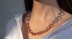 Prata ou dourado? Descubra qual metal mais combina com você