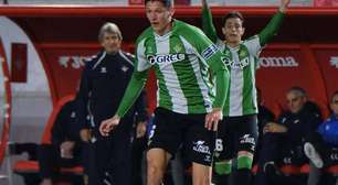 Betis vence o Murcia e vai às oitavas da Copa do Rei