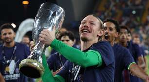 Camisa de Safonov, algoz do Flamengo, é disputada por mais de R$ 8 mil