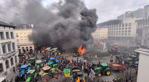 Protesto contra acordo UE-Mercosul tem gás lacrimogêneo e pneus queimados em Bruxelas