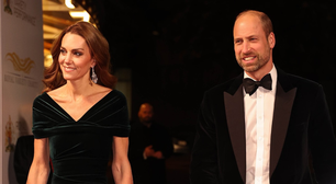 Príncipe William e Kate Middleton compartilham foto em família e mensagem natalina