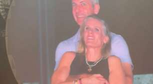 Executiva de RH finalmente se pronuncia sobre flagra com CEO em show do Coldplay