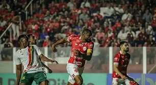 Ex-Vila Nova, Rafael Donato relembra passado e se emociona: "Eu sou"