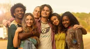 Netflix encerra filmagens da última temporada de Outer Banks e divulga imagem do elenco