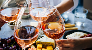 Álcool aumenta risco de câncer mesmo em consumo moderado