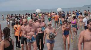 Quase 500 atletas participam da Travessia do Canal SOAMAR em edição histórica