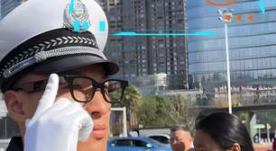 Parece ficção científica, mas não é: a China equipou seus guardas com óculos que 'veem tudo' e identificam motoristas em tempo real