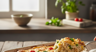 Arroz de forno super-rápido: receita fácil para reaproveitar sobras