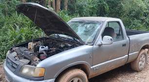 Caminhonete roubada é encontrada em área de mata em Mairinque