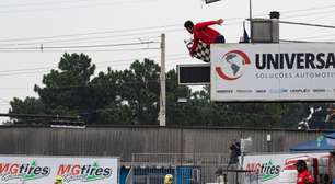 Romeo Ferrante vira líder no final e vence 50 Milhas Cadete na véspera das 500 Milhas SCHADEK de Kart Granja Viana