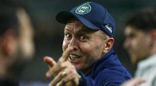 Mozart diz "sim" e Ceará avança pela contratação de defensor do Coritiba para 2026