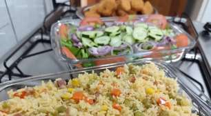 Arroz a grega: o acompanhamento que não pode faltar no seu almoço de Natal e Ano Novo.