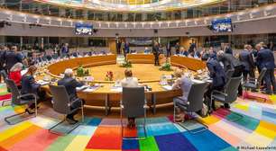 União Europeia aprova financiamento de 90 bilhões à Ucrânia