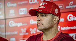 Atacante rescinde com o Ceará e encaminha acerto com Vila Nova de Umberto Louzer