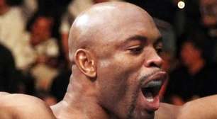 Anderson Silva relembra o auge e nocauteia ex-campeão do UFC em evento de boxe na Netflix