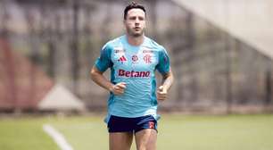 Saúl avalia cirurgia, e fará reunião com Flamengo