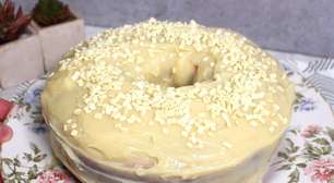 Bolo simples com iogurte: a receita fácil e deliciosa para o seu café da tarde ficar ainda melhor.