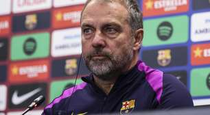 Técnico do Barcelona critica ausência de Raphinha na seleção do ano da Fifa: 'É uma piada'