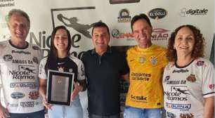 Goleira do Corinthians recebe homenagem da Assembleia Legislativa de Santa Catarina