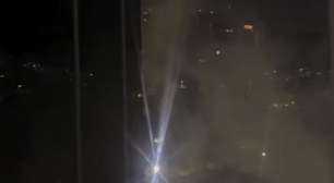 Torcedores do Vasco fazem foguetório de madrugada em hotel do Corinthians