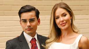 Dudu Camargo e Saory Cardoso oficializam o namoro com aliança