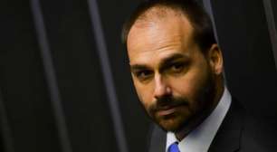 Câmara dos Deputados anula passaporte diplomático de Eduardo Bolsonaro