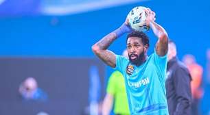 Dono da SAF do Cruzeiro admite interesse por Gerson, mas diz: "Jogador caro"