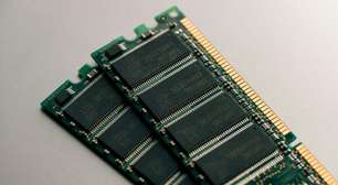 Um jogador planejava comprar um PC gamer com 32 GB de RAM, mas acabou comprando o dobro: 8 meses depois, ele não se arrepende nem um pouco da decisão