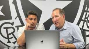 Treinador brasileiro ou estrangeiro? Jornalista 'crava' quem deve ser o técnico do Botafogo em 2026