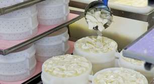 UE condena tarifas anunciadas pela China sobre produtos lácteos europeus