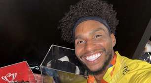 Hugo Souza comemora título da Copa do Brasil e comenta temporada: 'A gente soube virar a chave'