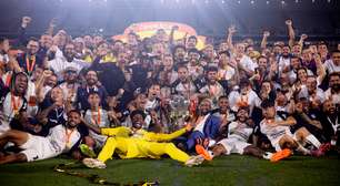 Título do Corinthians gera novas críticas e clube é acusado de 'estelionato esportivo'