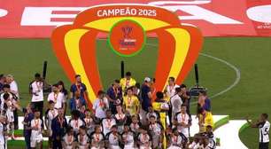 Bastidores: jovem da base organiza viagem de ônibus para ver Corinthians na final