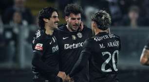 Sporting goleia Vitória de Guimarães e segue na vice-liderança do Português