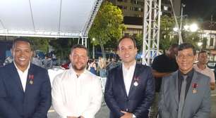 Recom entrega pela primeira vez Medalha do Mérito Tático a deputados e gestores municipais