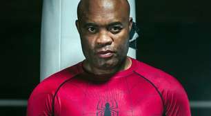 Anderson Silva exalta a 'lenda' Woodley após nocaute no boxe na Netflix e revela tristeza