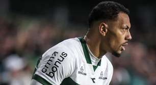 Por quê Alex Silva ainda não foi anunciado oficialmente pelo Ceará?