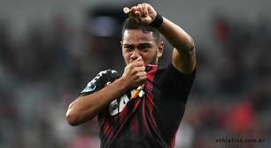 Torcida do Athletico-PR tem notícias de Renan Lodi e decepciona: "Vai jogar no"