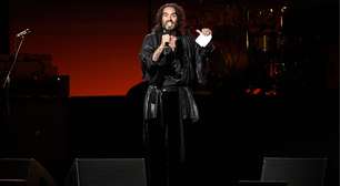 Russell Brand enfrenta novas acusações de agressão sexual na Inglaterra