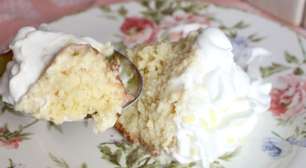 Bolo 3 leites geladinho e bem molhadinho para ser a estrela da sua sobremesa de Natal